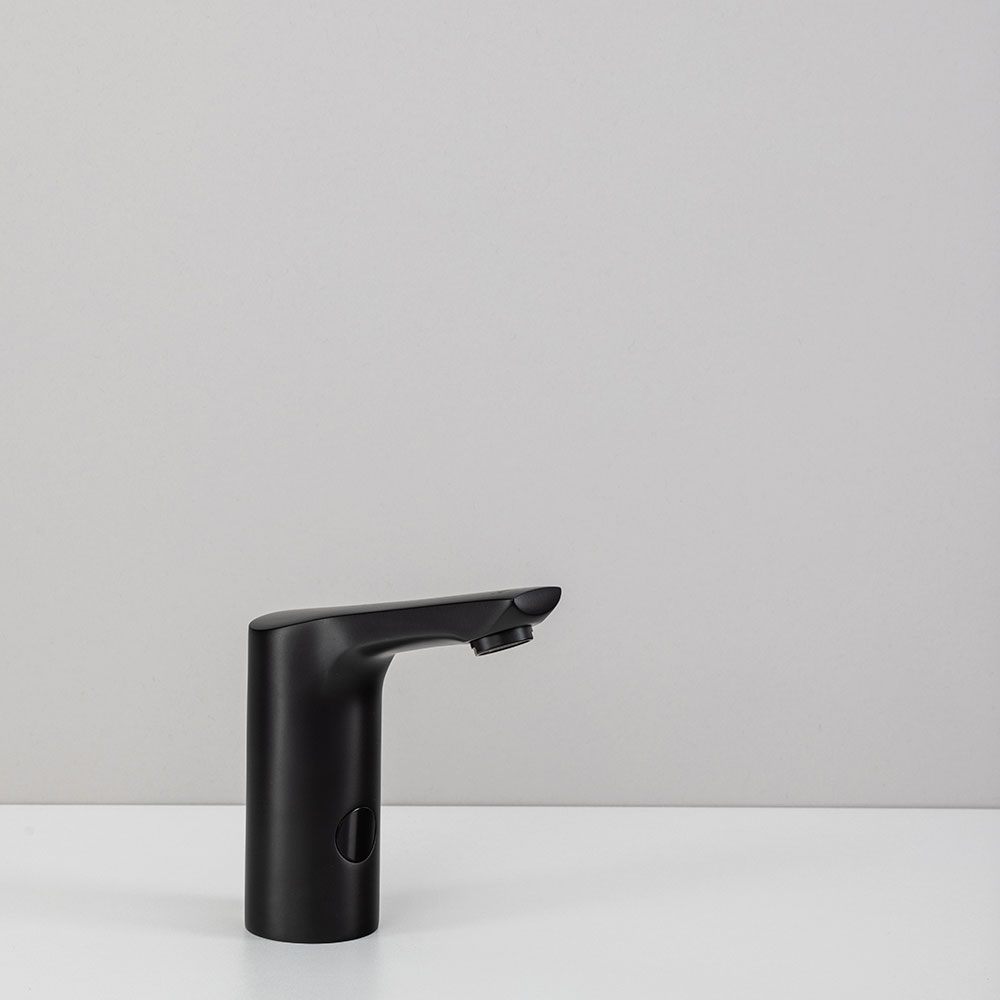 Sanela Austere black sensor tap - SPL washrooms